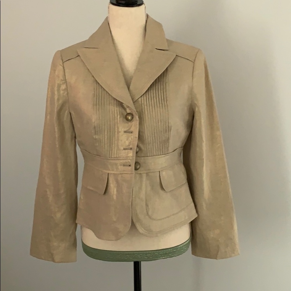 Awesome gold lightweight blazer.